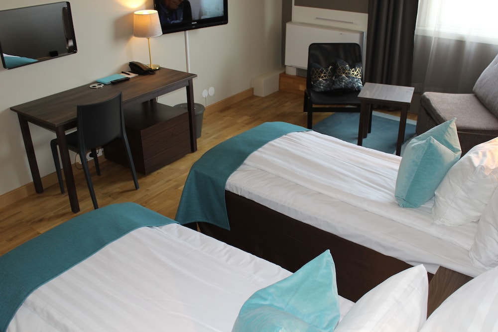 Quality Hotel Winn 7/34