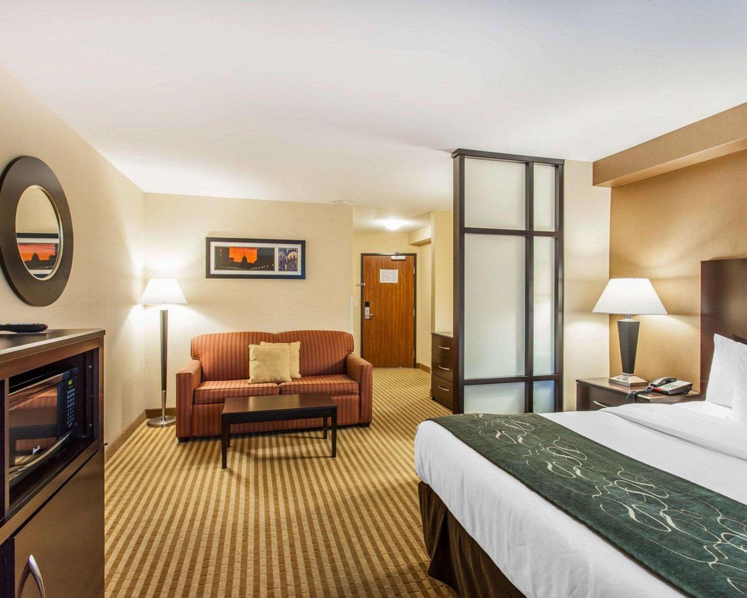 Upgrade, Suite, King Bed