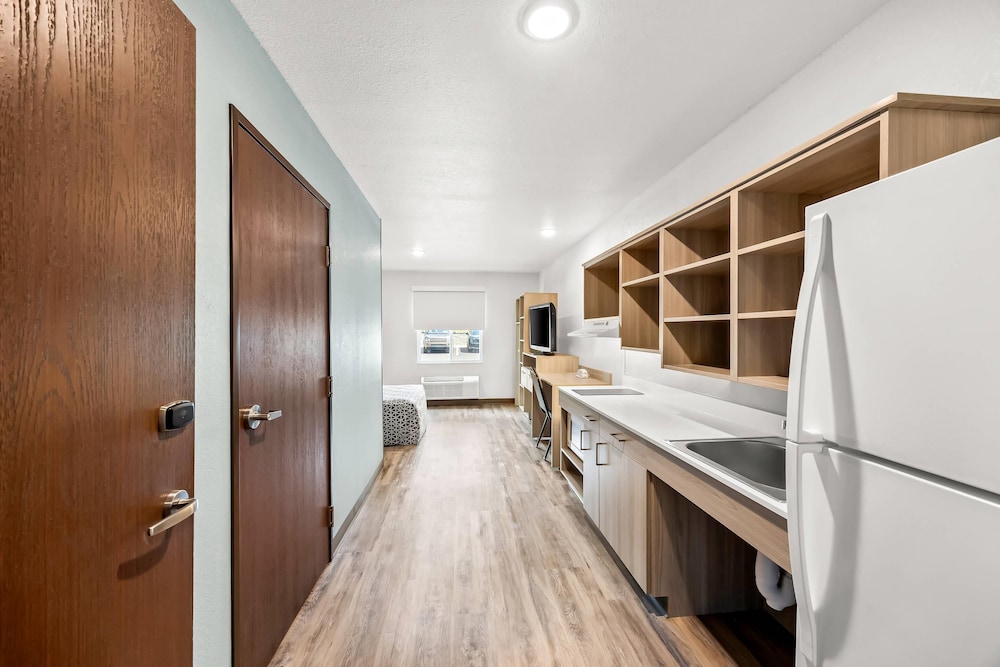 WoodSpring Suites Jackson Hub City 33/63