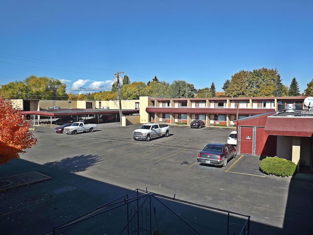 Travelodge By Wyndham Kalispell 31/34