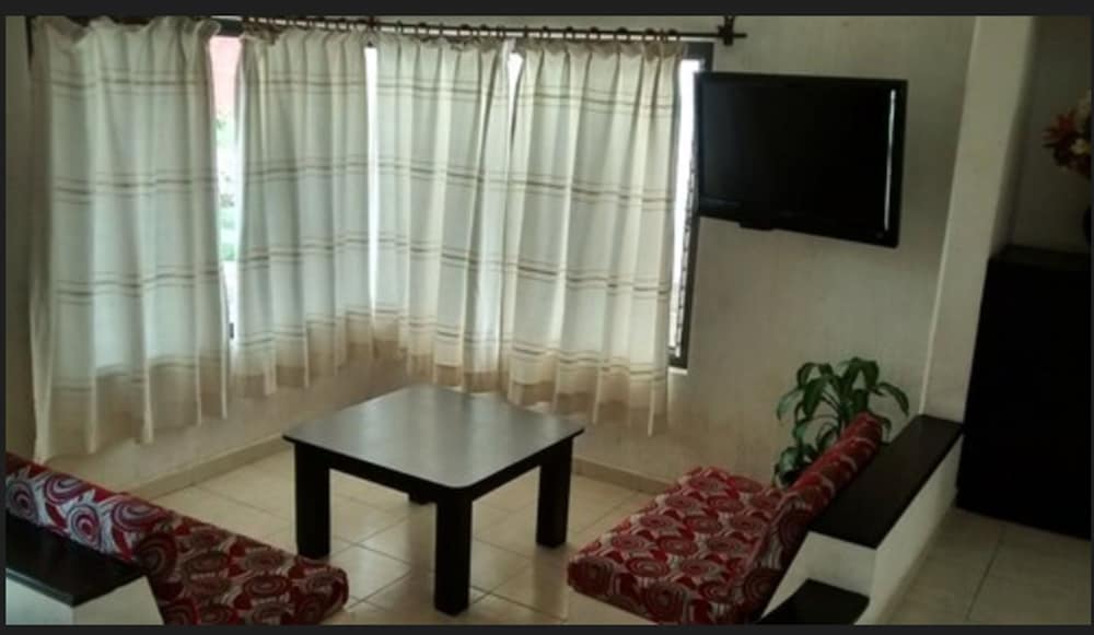 Villas del Sol & Bungalows 35/50