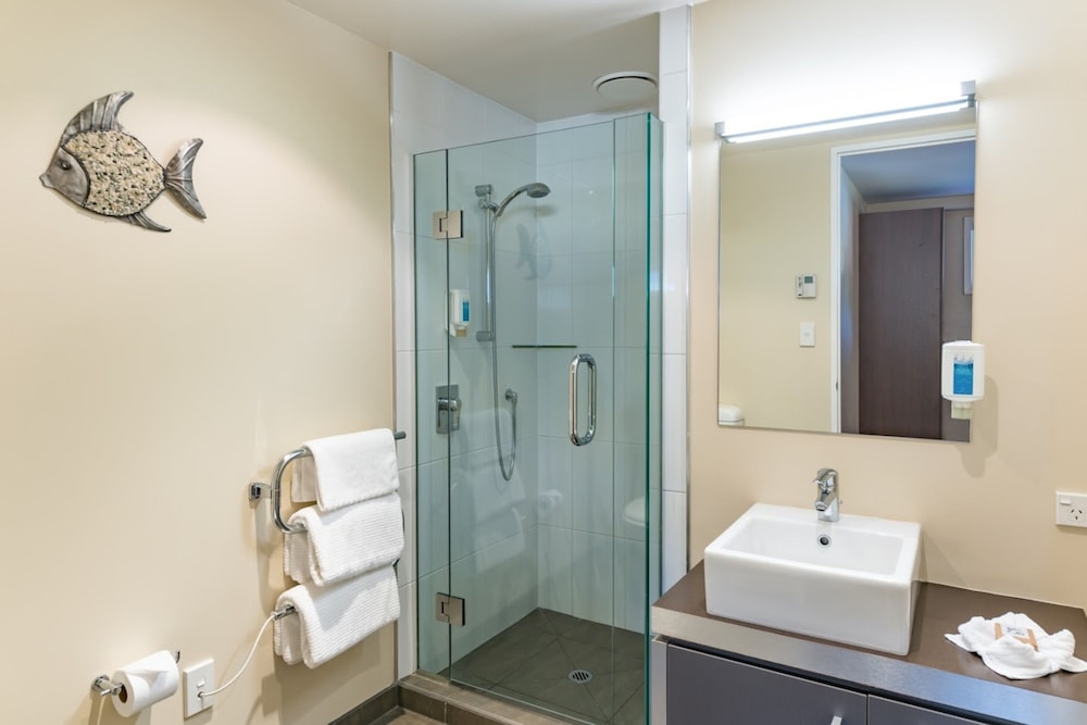 Edgewater Palms Apartments 73/74
