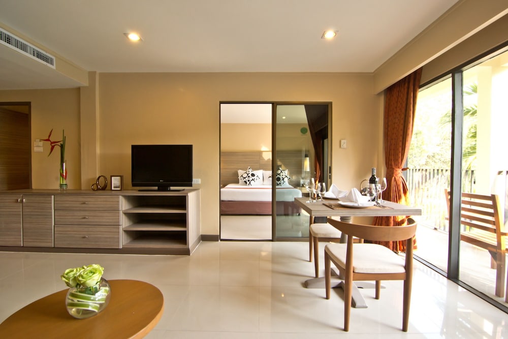 The Green Park Resort 49/65