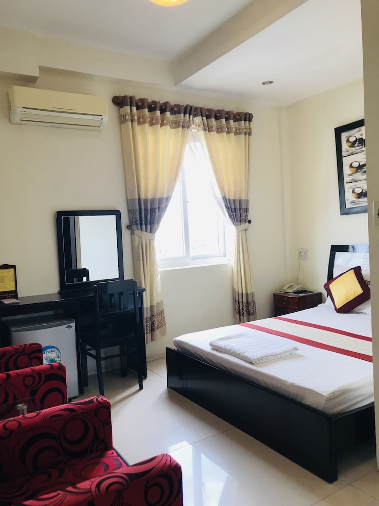 Canary Hotel 17/50