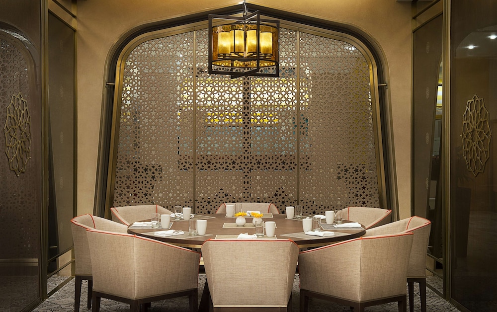 Radisson Blu Hotel & Resort Al Ain 52/66