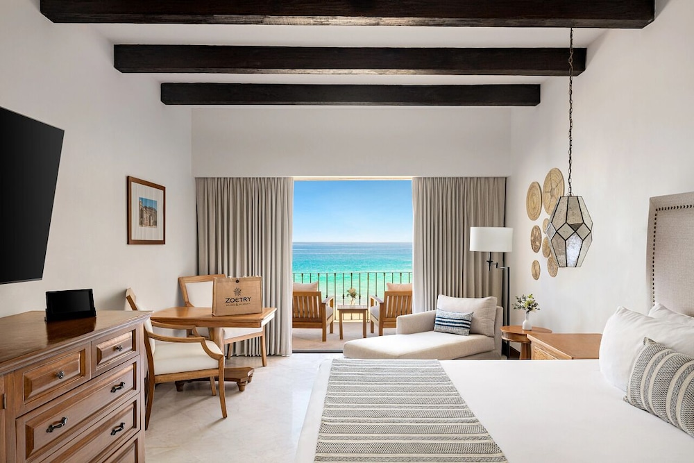 1 Bedroom, Suite, King Bed, Ocean Front