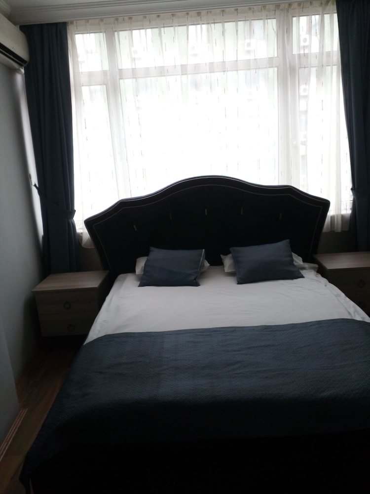 Tac Hotel 28/50