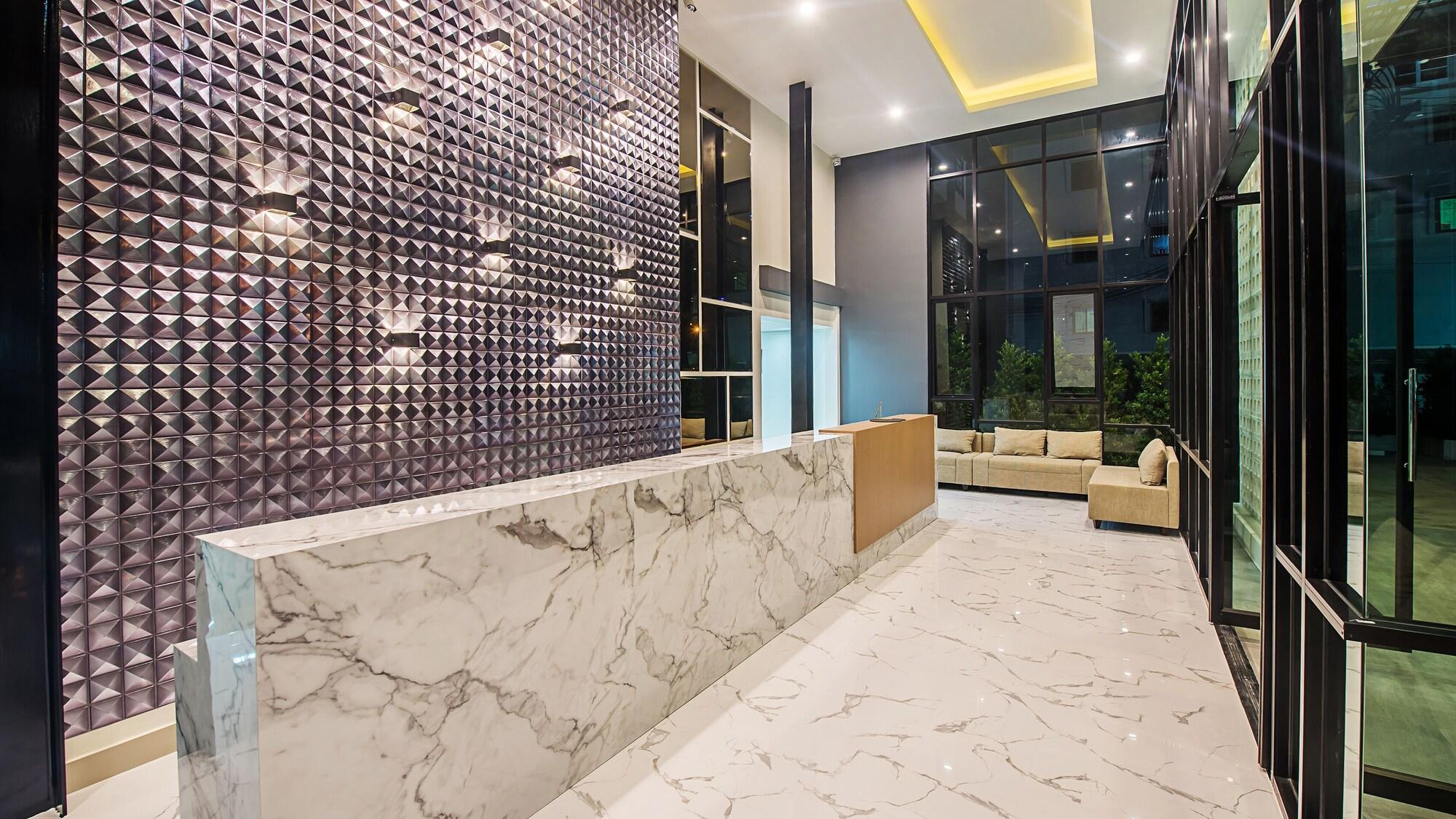 B2 Mae Sot Premier Hotel 5/24