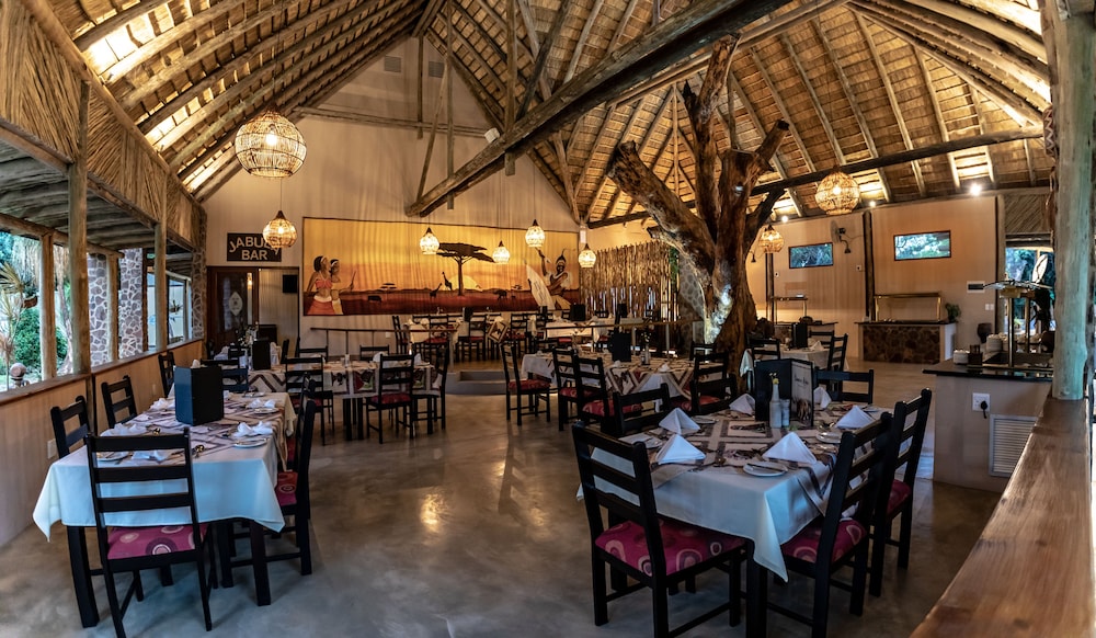 Gooderson Dumazulu Lodge and Traditional Village 20/50