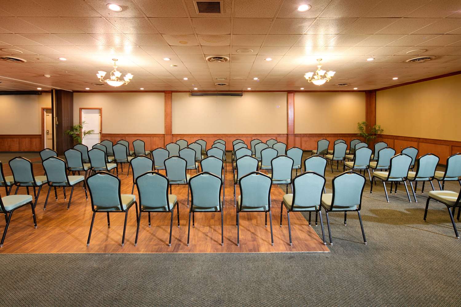 Red Lion Hotel & Conference Center Ellensburg 10/11