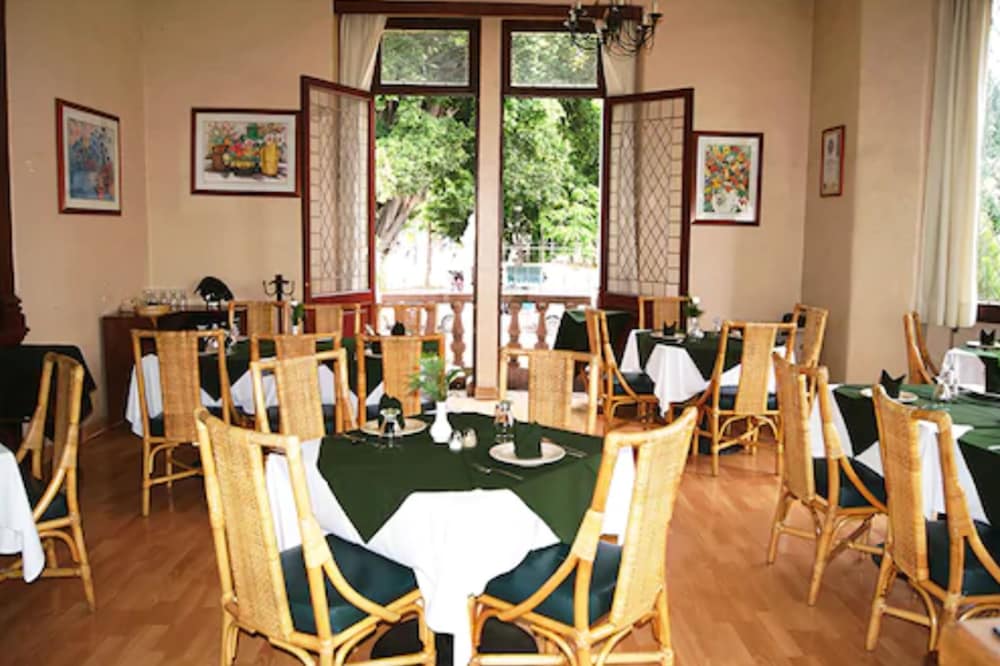 Hotel La Casona del Llano 18/33