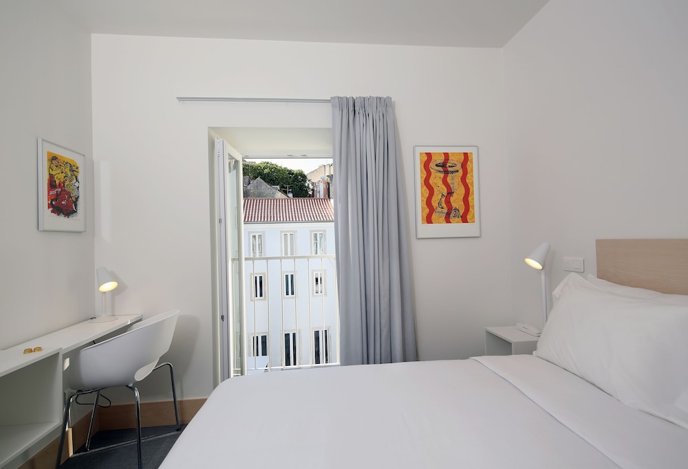 ROOM, DOUBLE BED, WITH EXTRA BED, RIVER VIEW