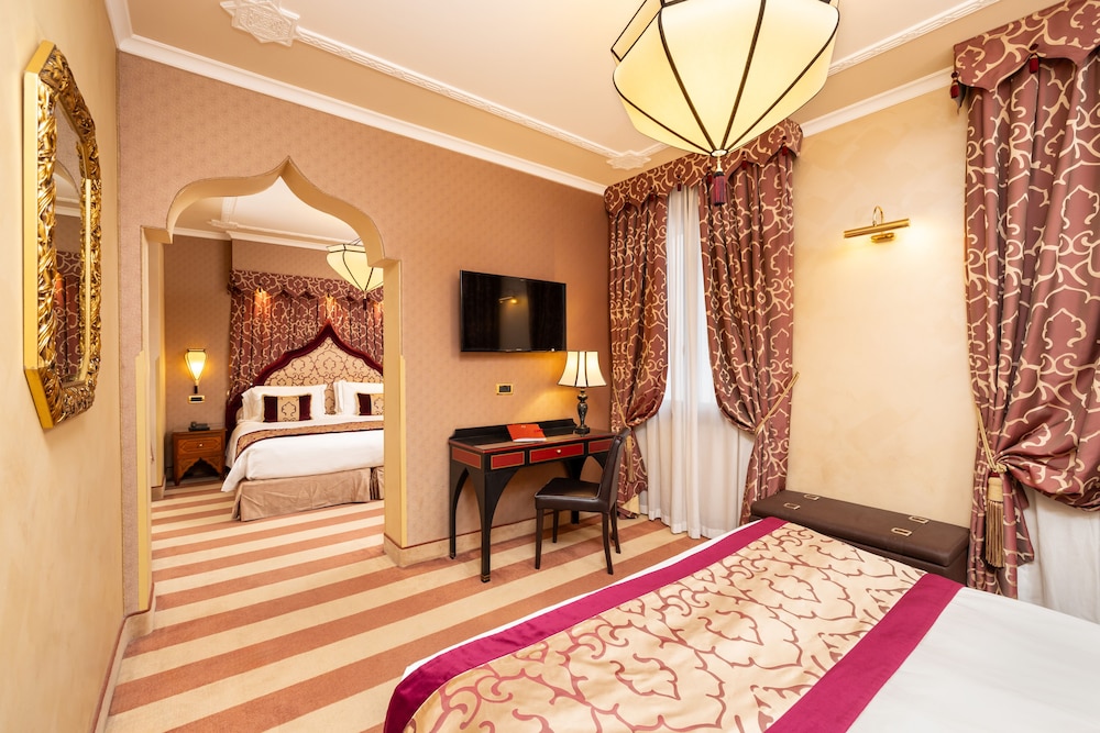 Ai Mori d'Oriente Hotel 13/50