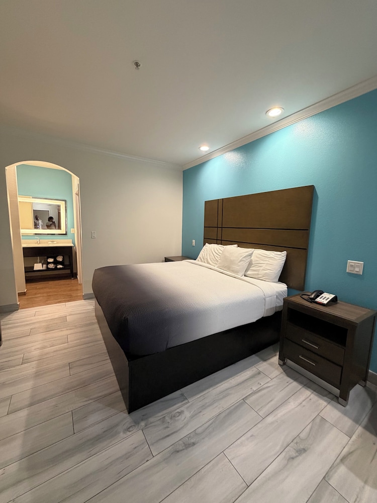 Americas Best Value Inn 16/51