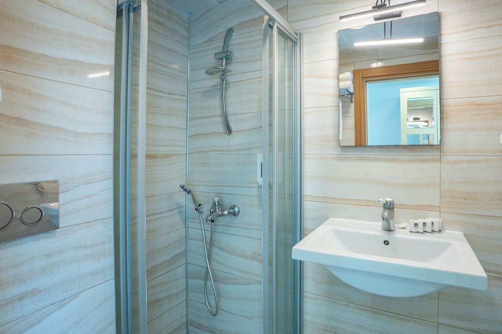 Dragut Point North Hotel 46/49