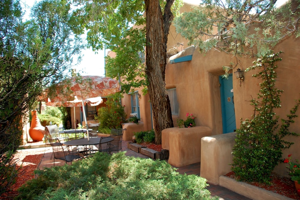 Pueblo Bonito Bed And Breakfast Inn 62/70