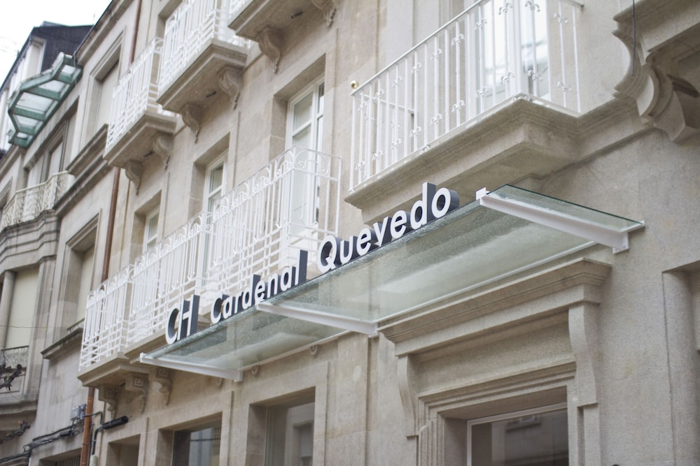 Carris Cardenal Quevedo 3/56