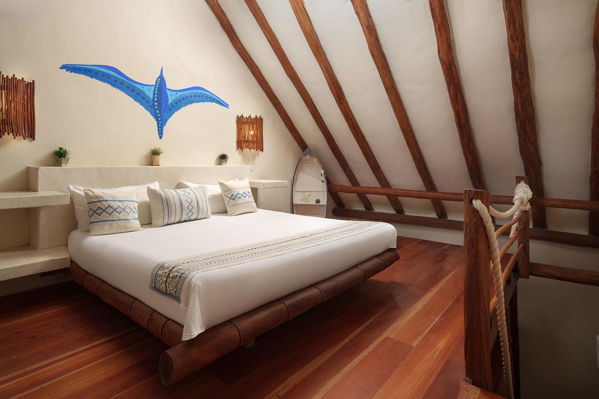 دوبلكس بريميوم، Hotel El Pueblito 8/10