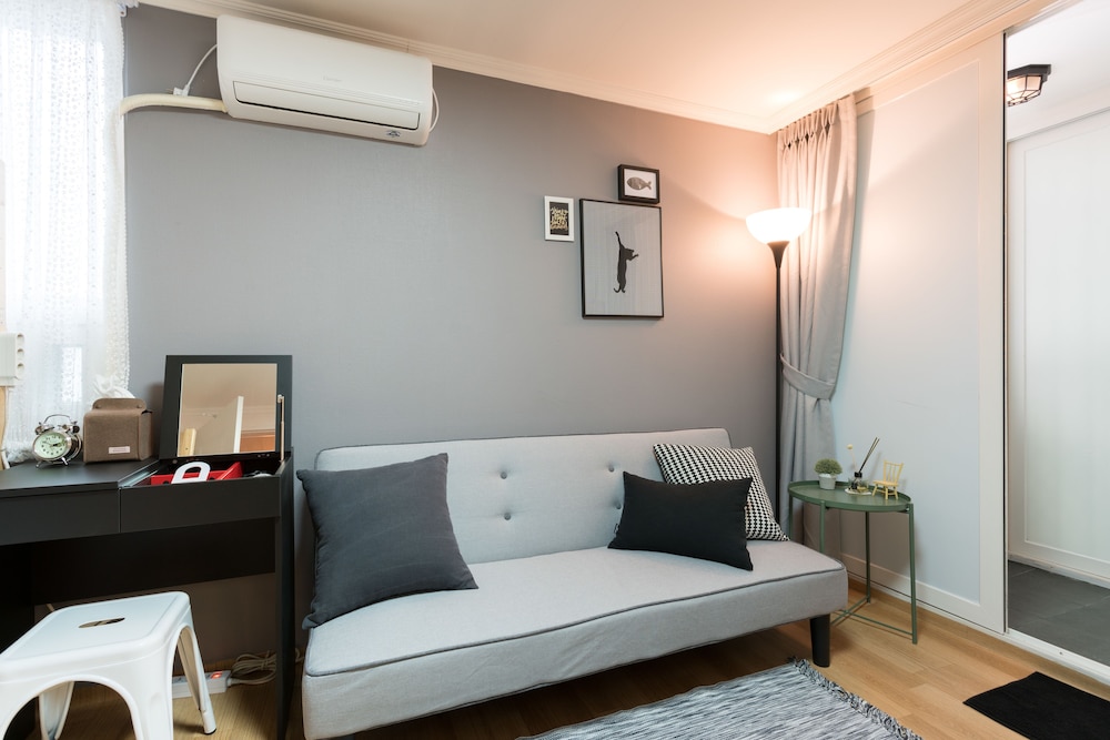 Mono House Hongdae 2 31/71