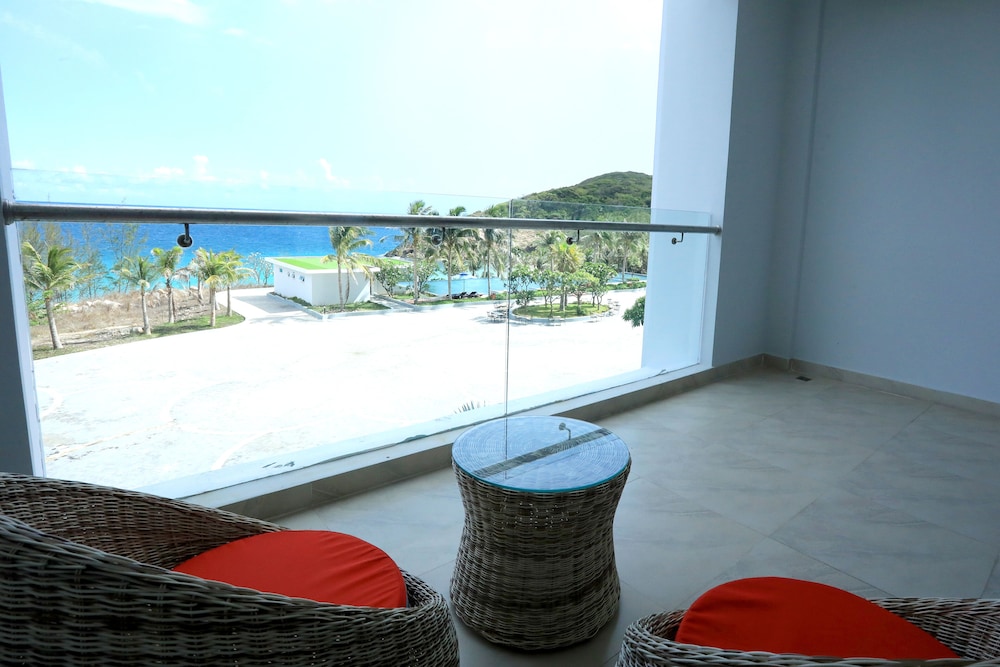 Orson Hotel and Resort Con Dao 24/50