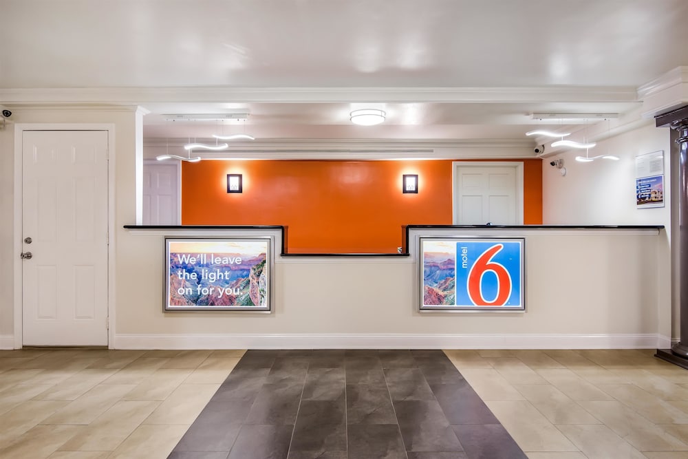 Motel6 North Little Rock, AR - McCain 8/56