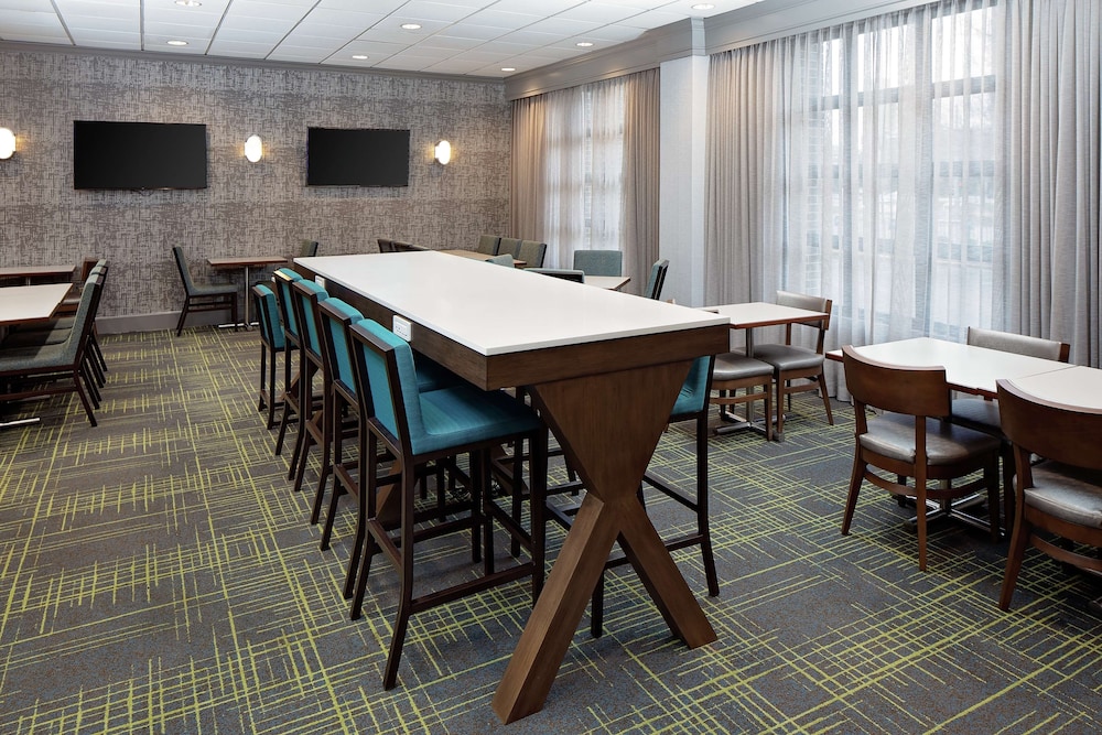Hampton Inn Louisville Downtown 45/50