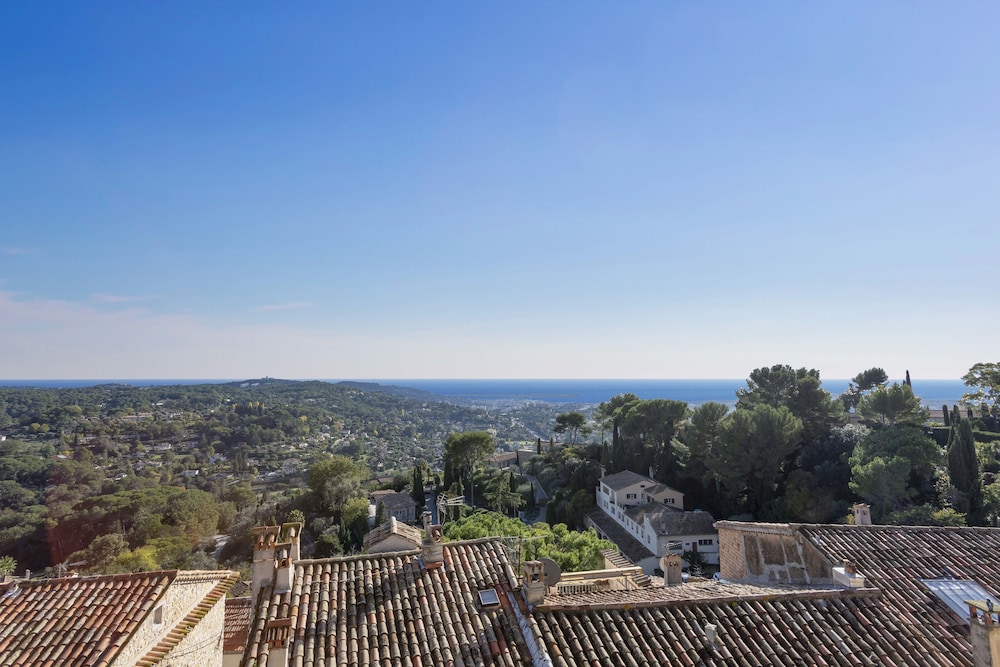 Mougins Luxury Retreats 42/50