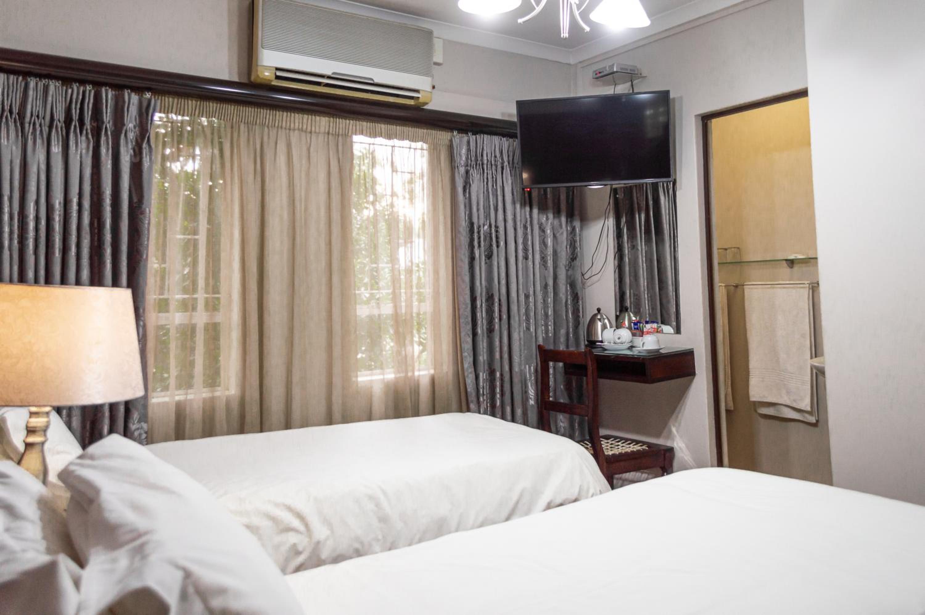 Hydro Guest House 8/23