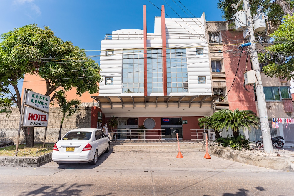Hotel Costa Linda 30/33