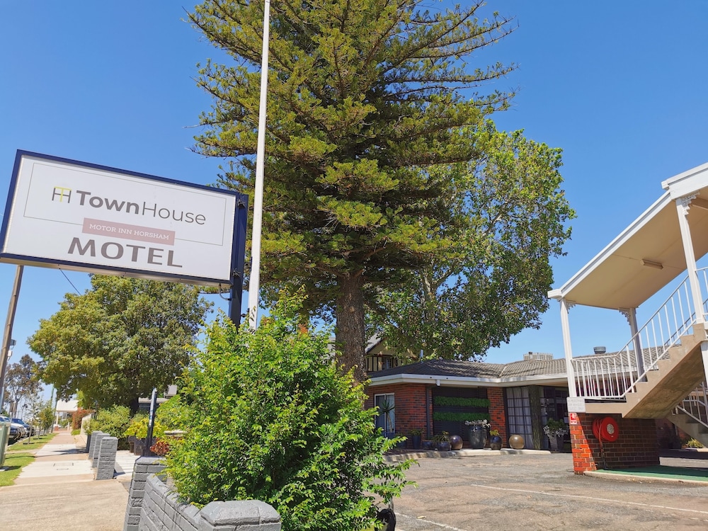Townhouse Motor Inn Horsham 2/20