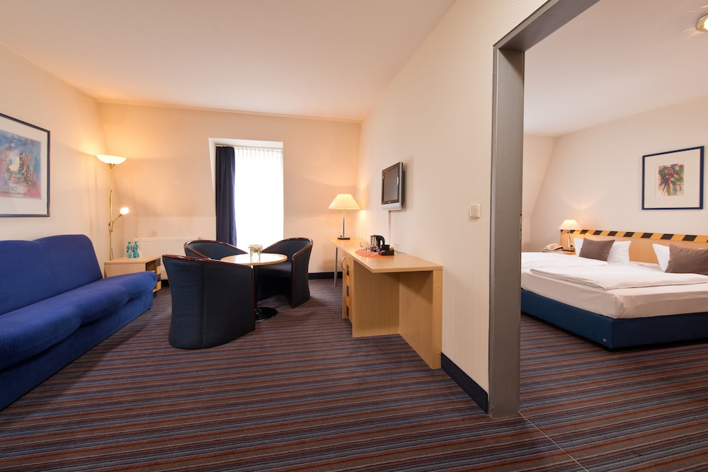 ACHAT Hotel Dresden Elbufer 19/71