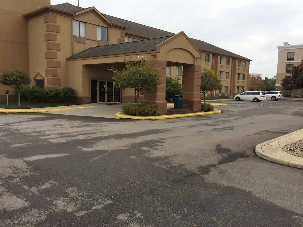 Motel6 Indianapolis, IN - Airport 19/26