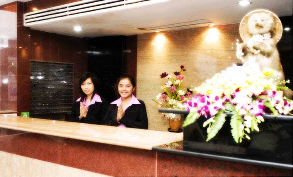 The Airport Hotel 3/27