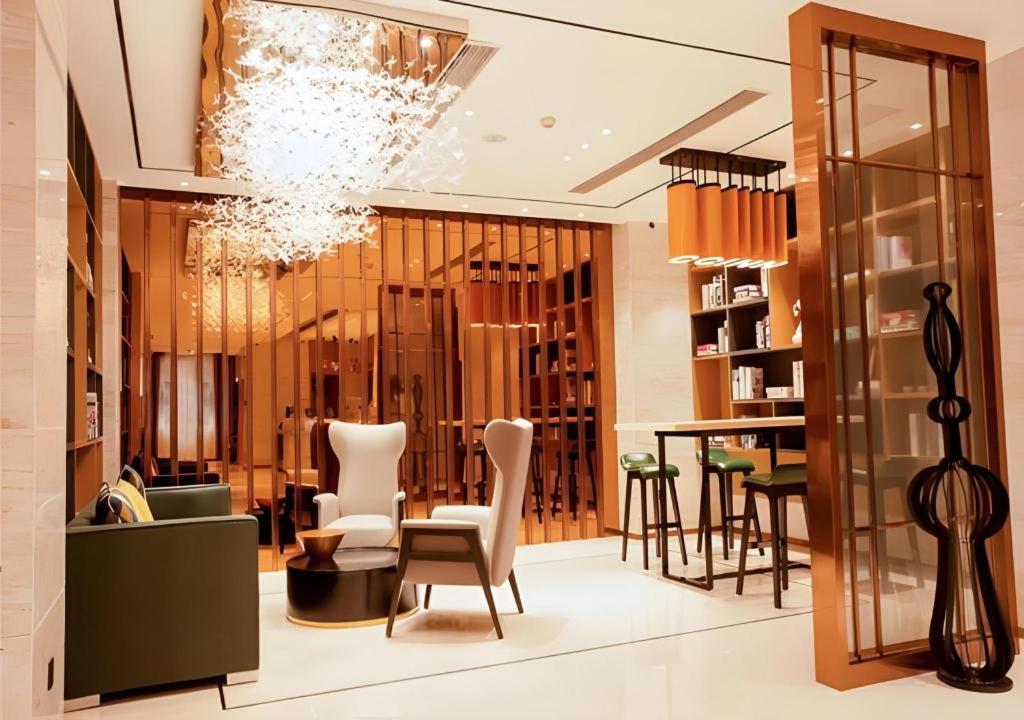 City Comfort Inn Honghu Huijin Wealth Plaza Golden Sunshine 42/50