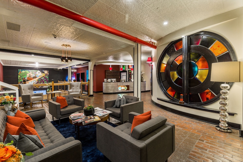 Henry Norman Hotel 40/64