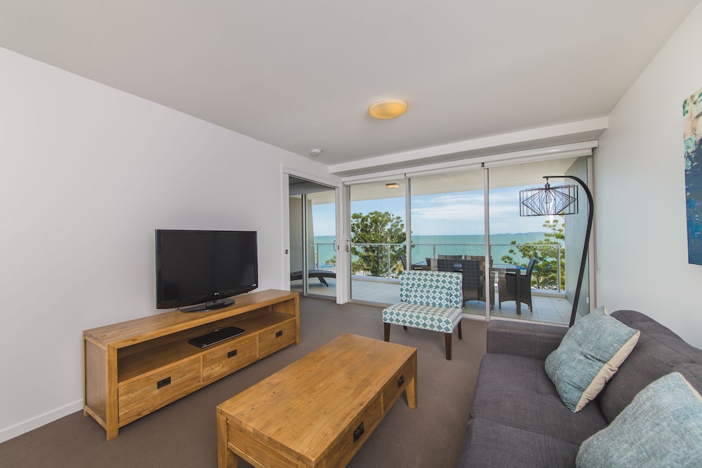 Echelon Apartments 22/42