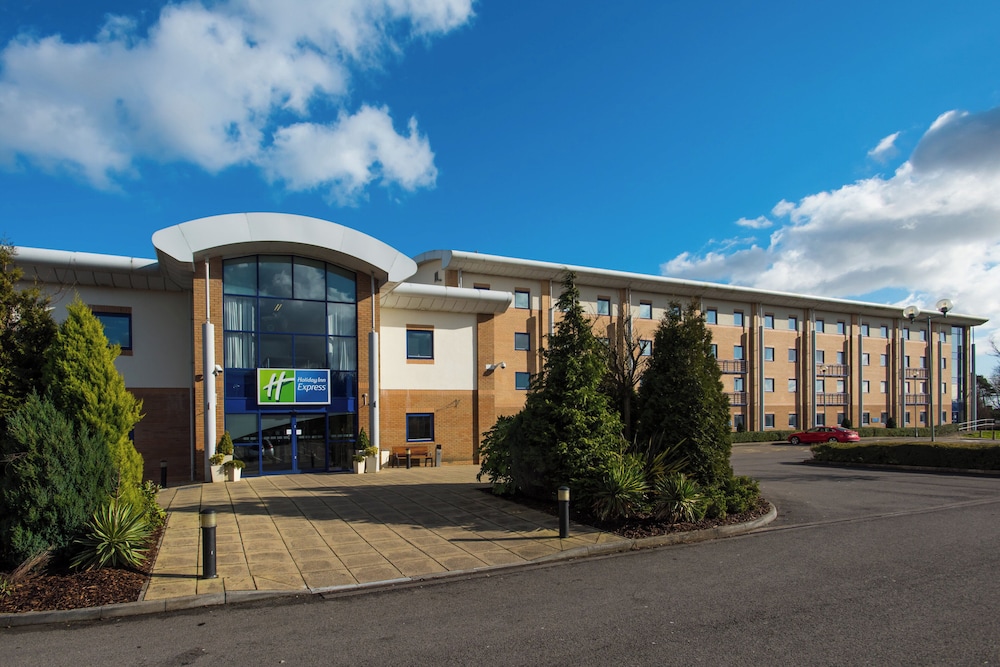 Holiday Inn Express Newport 41/47
