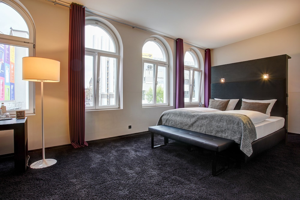 Premier Inn Cologne City Centre hotel 23/50
