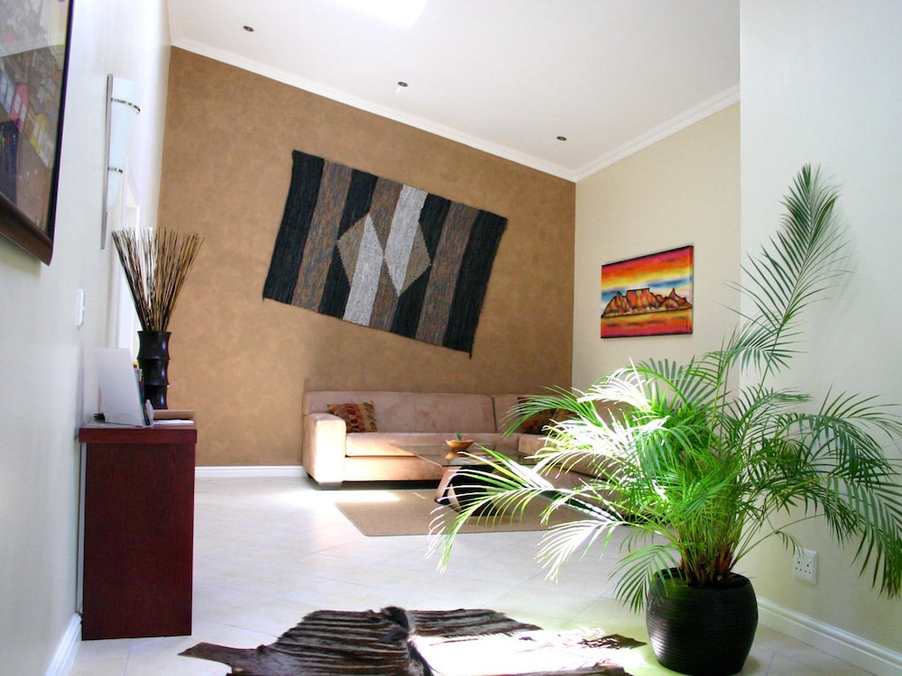 Hajos Lodge and Tours 5/50