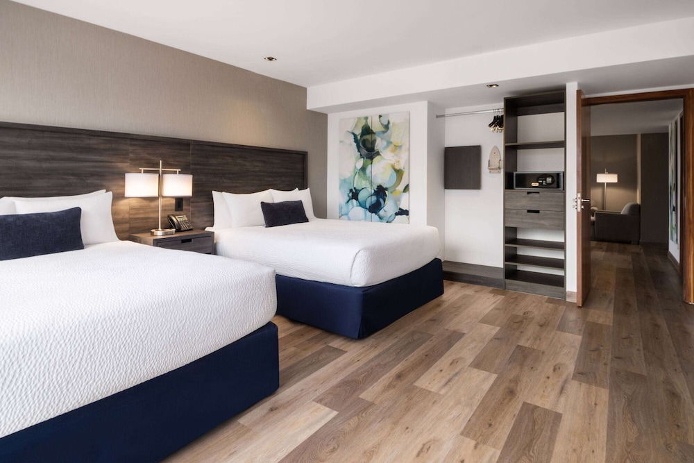 غرفة بسريرين كوين بغرفة نوم واحدة بمطبخ صغير، Wyndham Garden Guatemala City 2/2