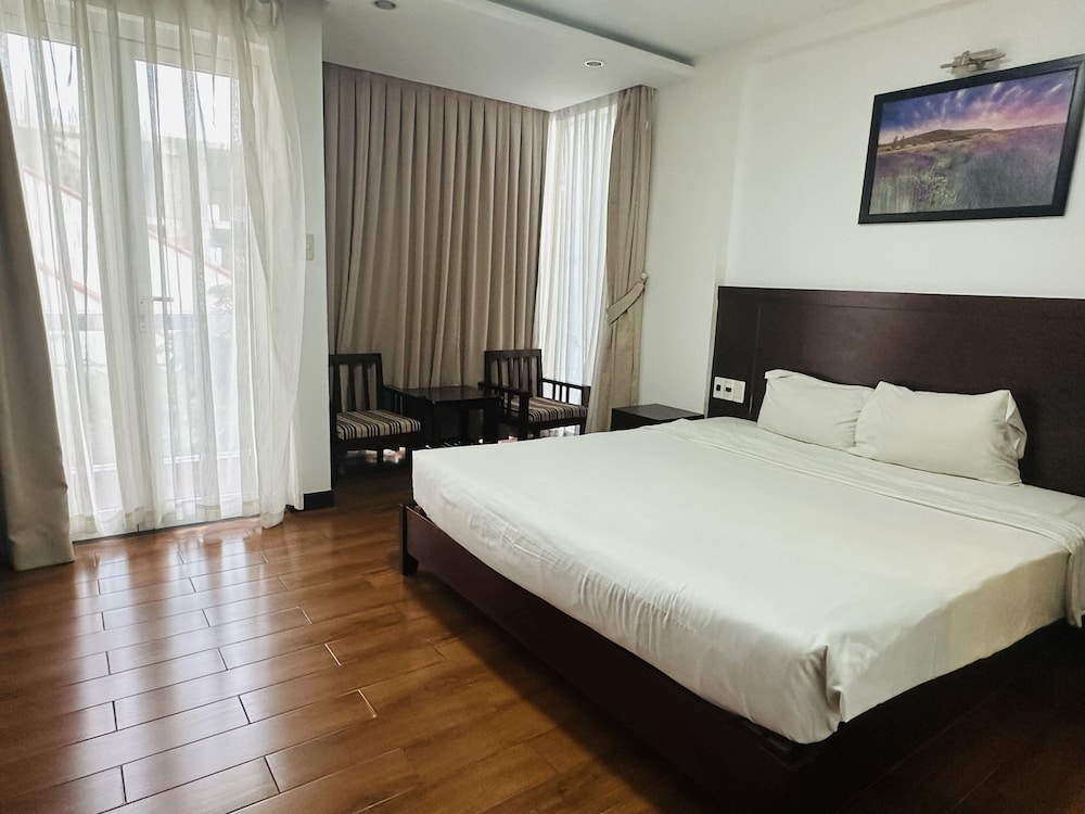 Dragon Sea Hotel 12/50
