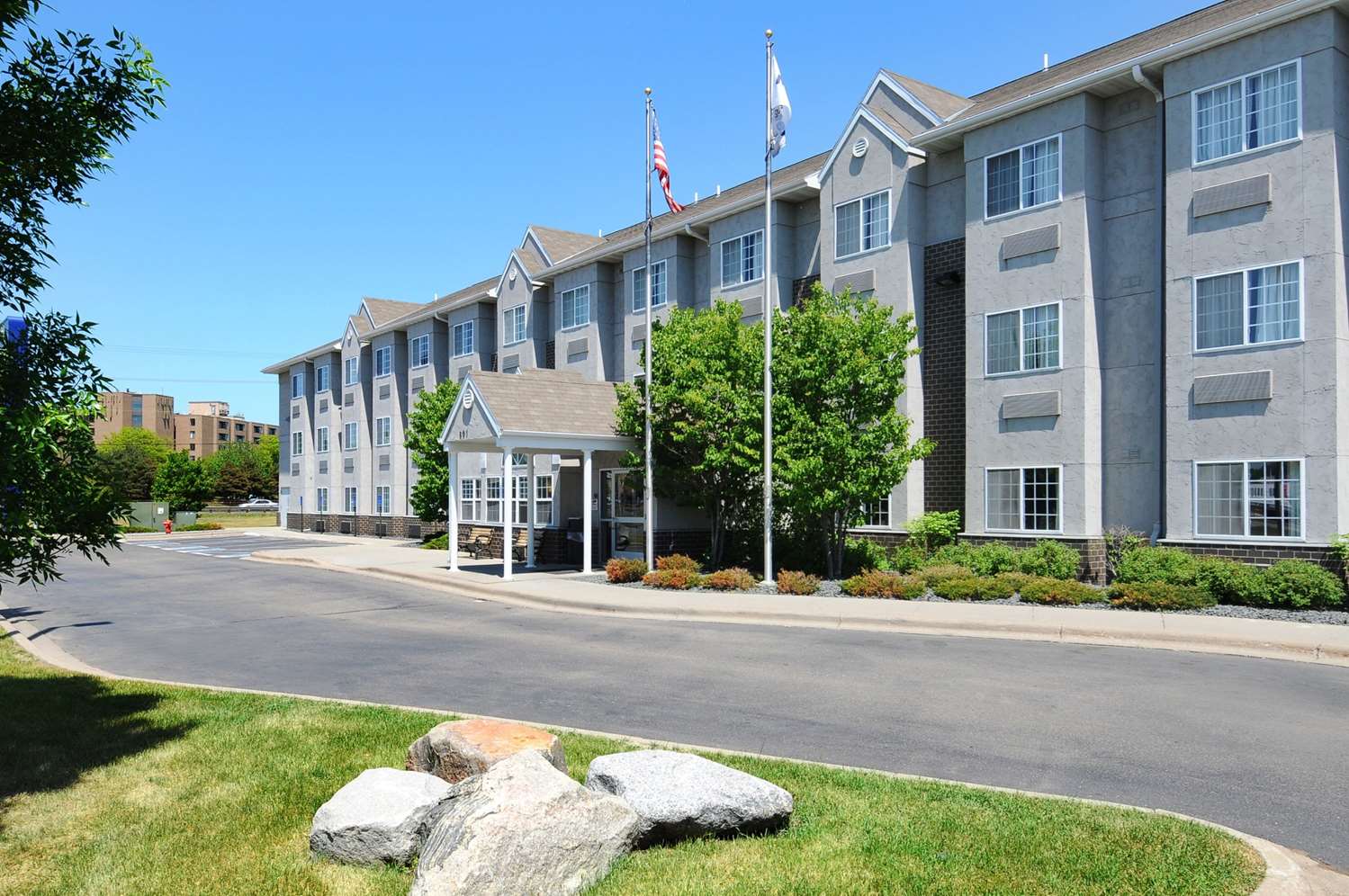 Microtel Inn & Suites by Wyndham Bloomington MSP Airport 15/16
