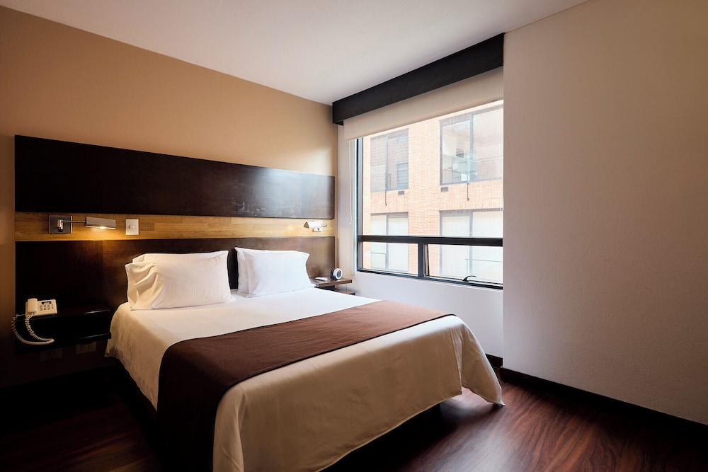 Mercure Bogota BH Retiro 15/46