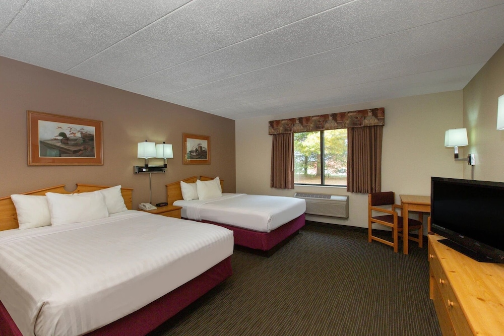 Quality Inn Ladysmith, WI 14/46
