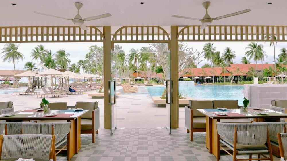 Pelangi Beach Resort and Spa 65/74