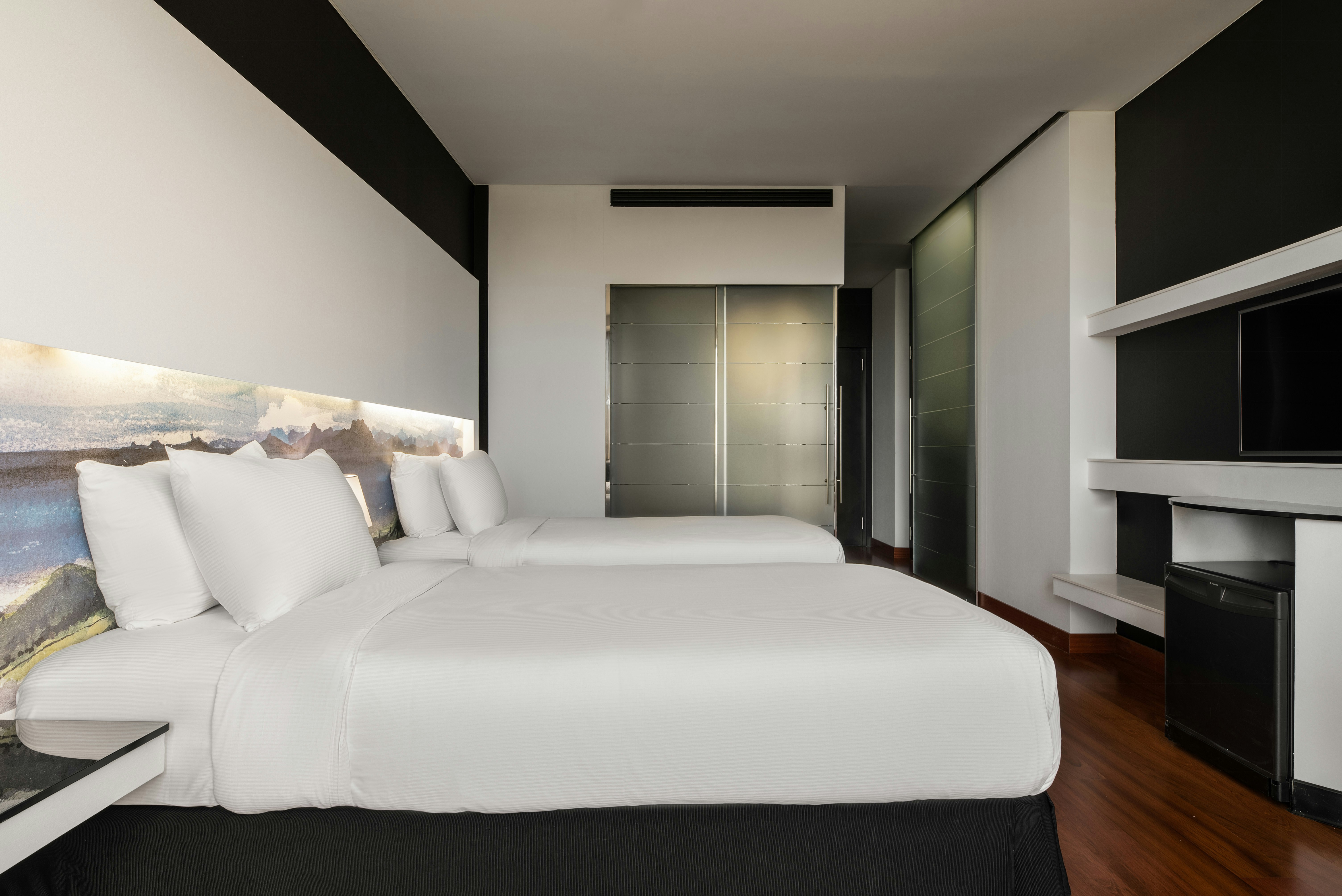 Hilton Madrid Airport 20/77