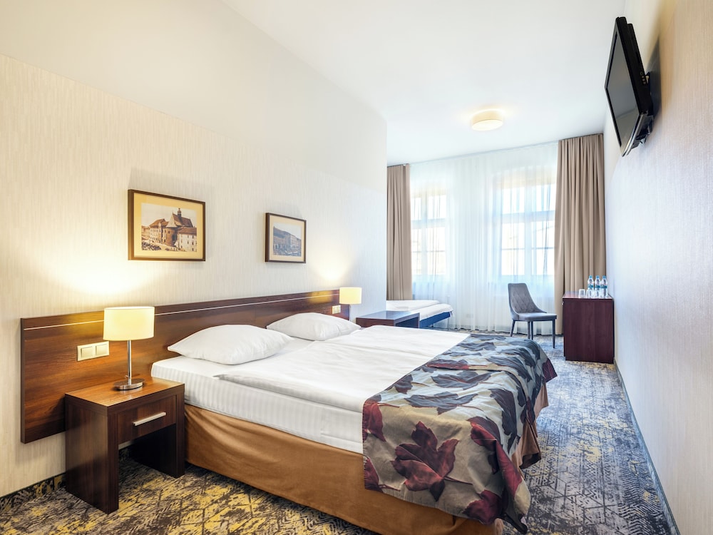 Rezydent Hotel 15/66