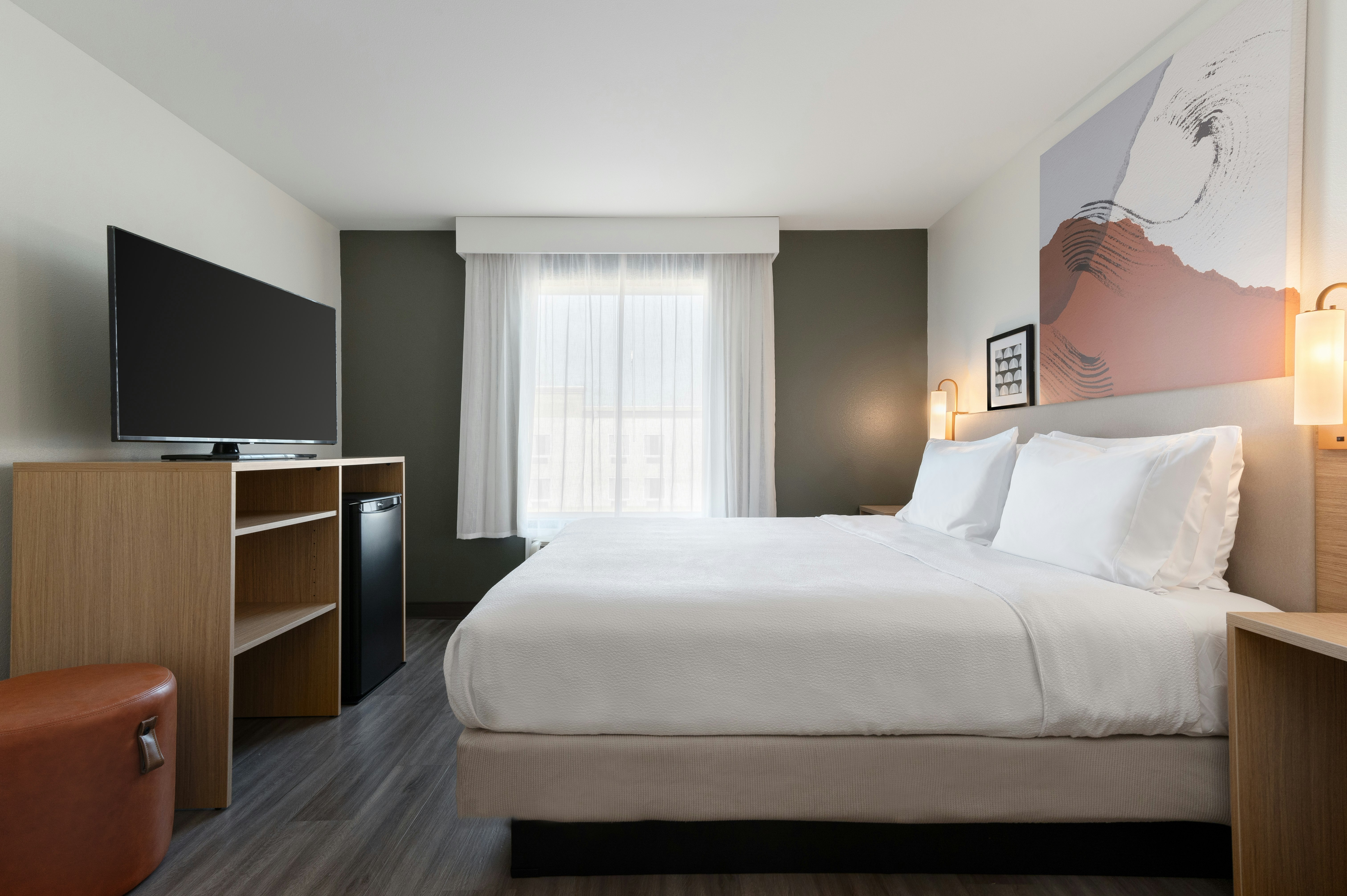 ROOM, KING BED