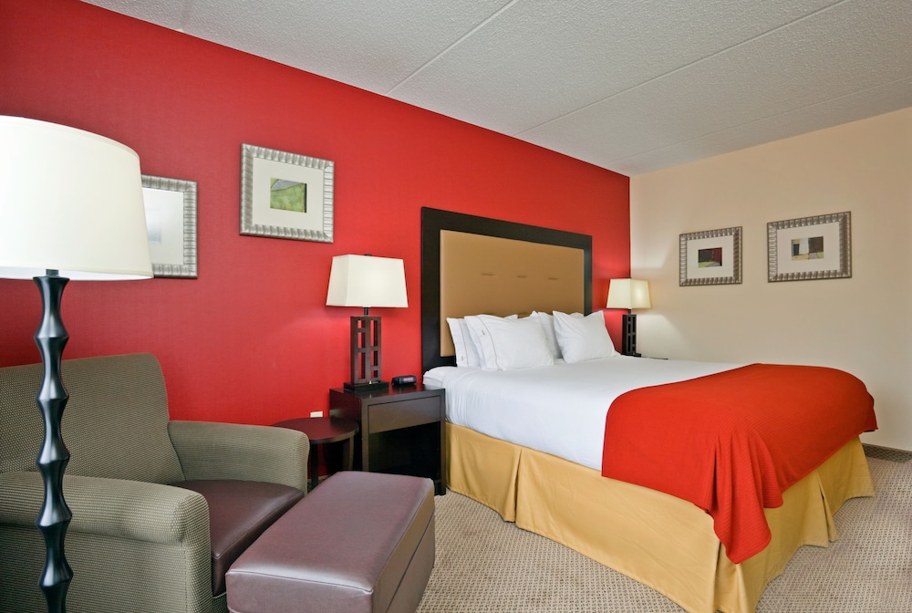 Holiday Inn Express Hotel Suites Kodak East Sevierville 17/64