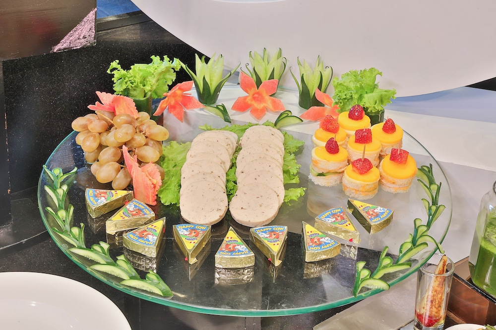Avari Xpress Multan 24/49